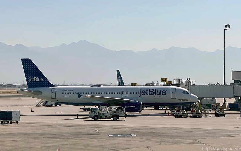 Recent Incidents Involving Jetblue Planes At Jfk Airport